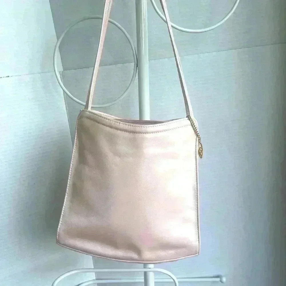 VINTAGE LIZ CLAIBORNE LEATHER AND CO